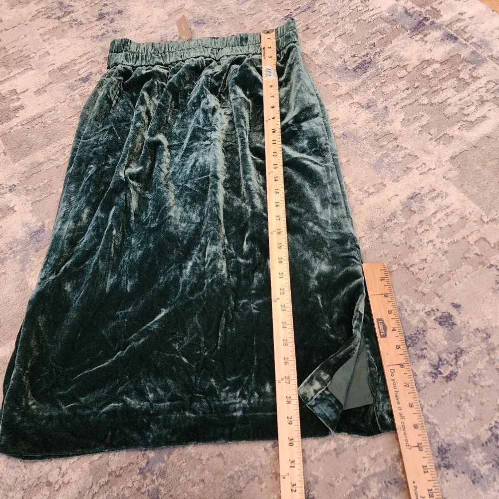 NWT J. Crew‎ Crushed Velvet Green pullon midi skirt pockets size medium